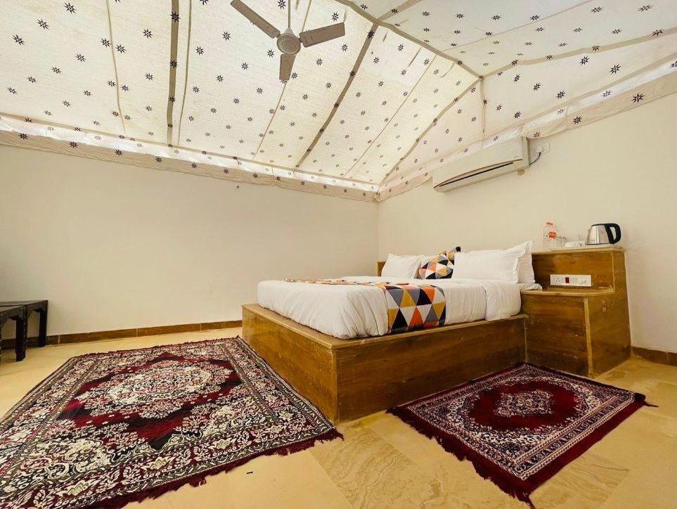 Saffron Heritage Desert Camp Jaisalmer Phòng bức ảnh